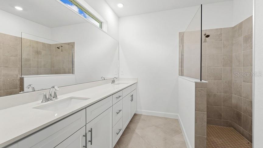 Image 26 of 31 For 8390 Waterscape Drive