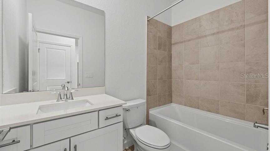 Image 6 of 31 For 8390 Waterscape Drive