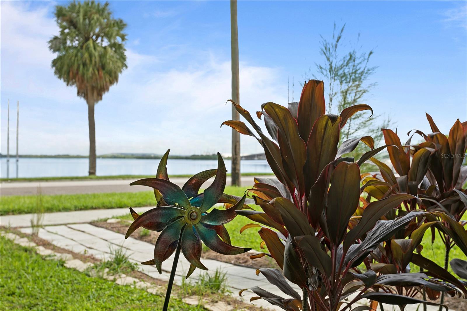 Image 26 of 27 For 1305 Bermuda Boulevard B