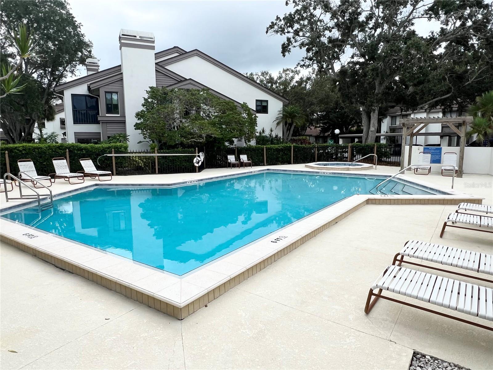 Image 32 of 36 For 1829 Lake Cypress Drive 1829
