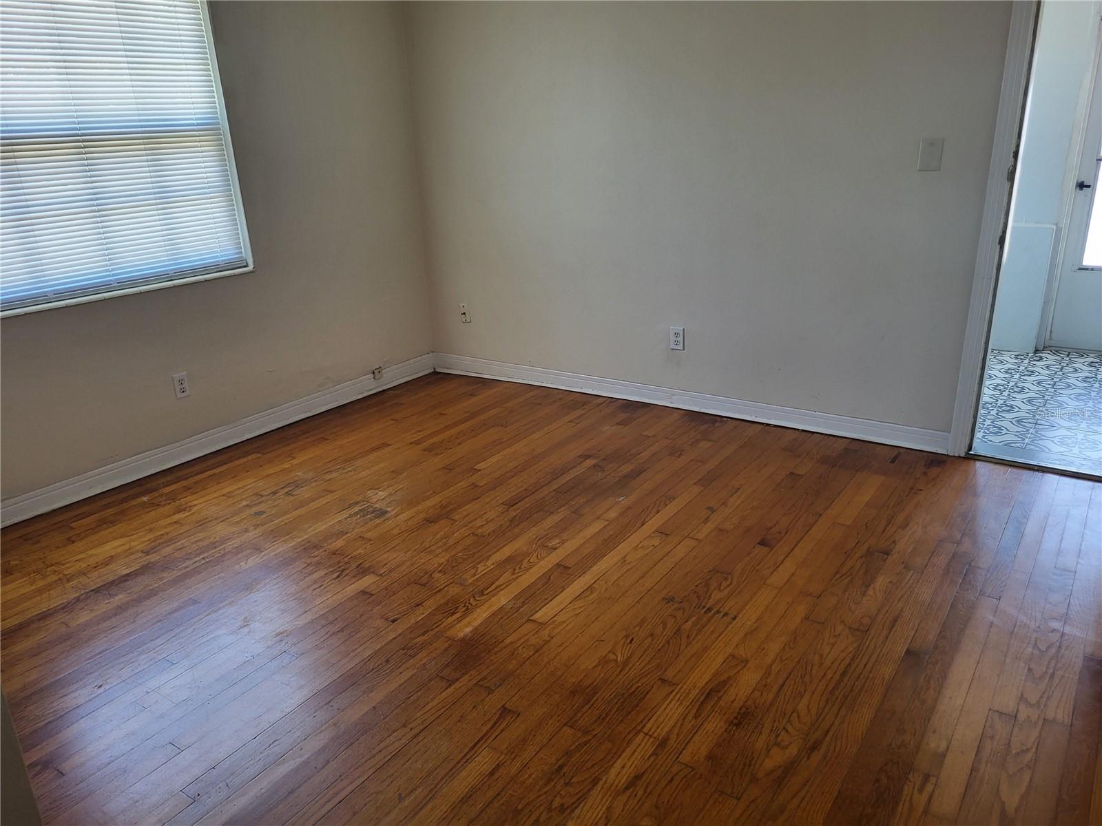 Image 10 of 24 For 1500 30th Avenue N A