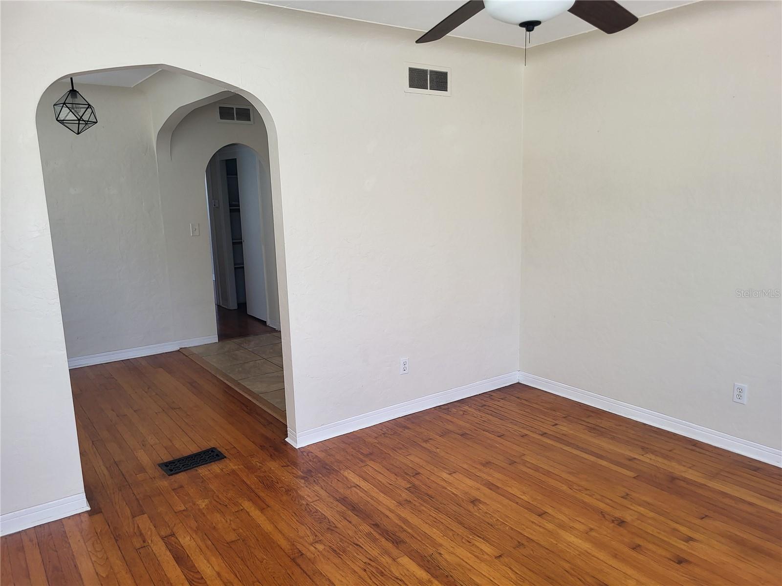 Image 5 of 24 For 1500 30th Avenue N A