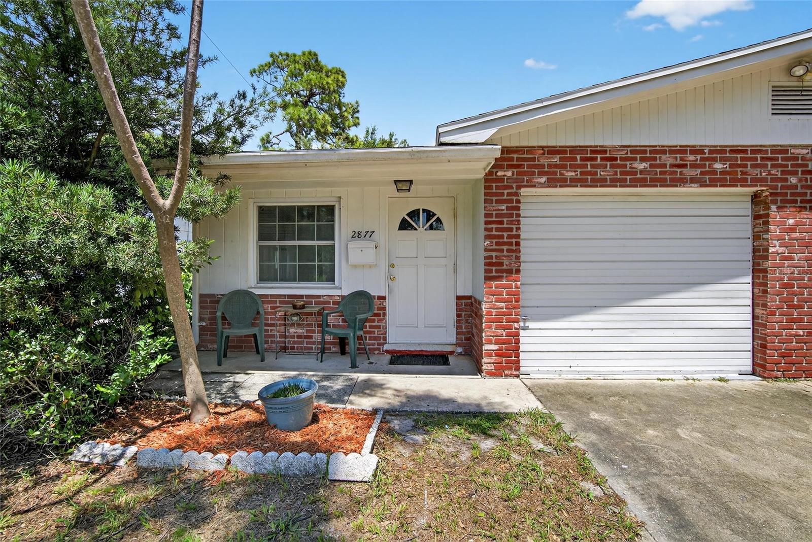 Image 3 of 39 For 2877 32nd Avenue N