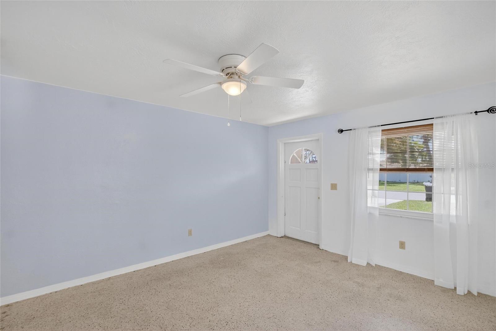 Image 8 of 39 For 2877 32nd Avenue N