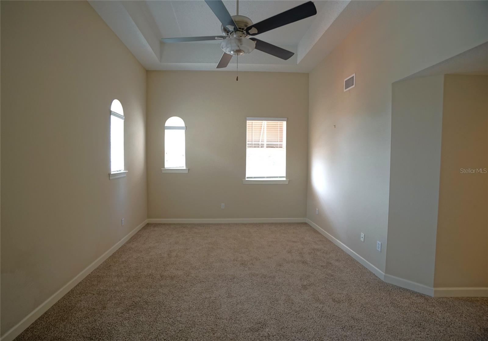 Image 13 of 17 For 111 Melville Avenue 3