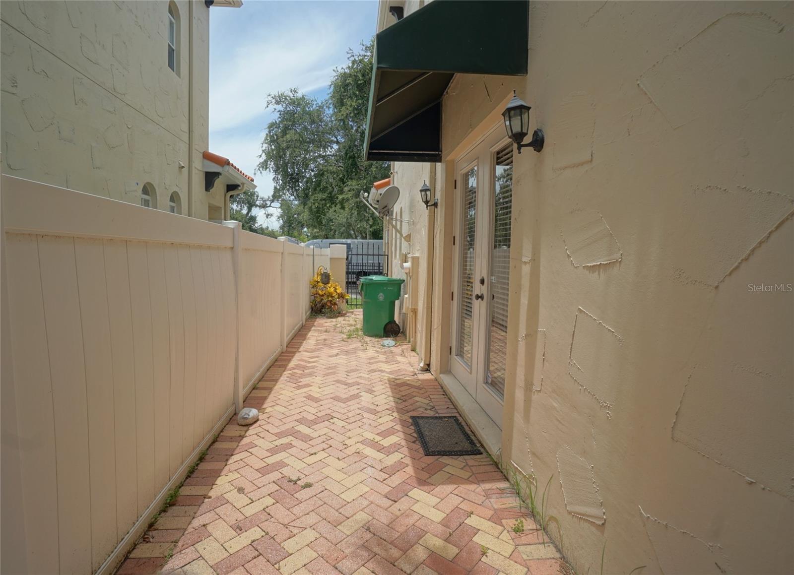 Image 17 of 17 For 111 Melville Avenue 3