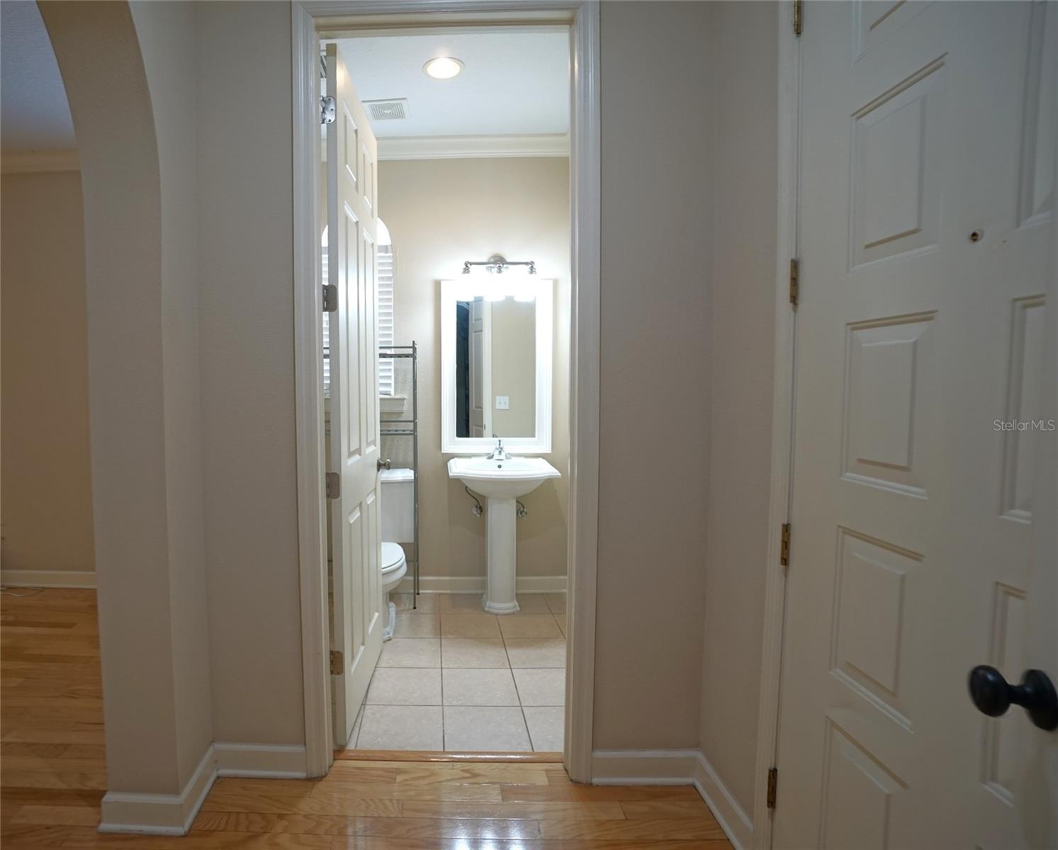 Image 2 of 17 For 111 Melville Avenue 3
