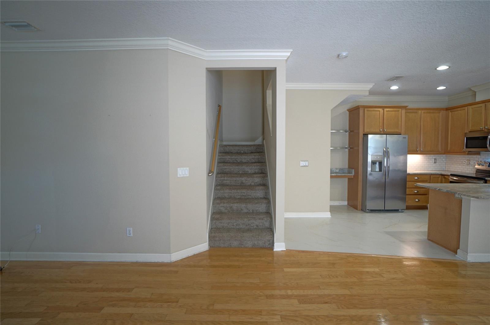 Image 6 of 17 For 111 Melville Avenue 3