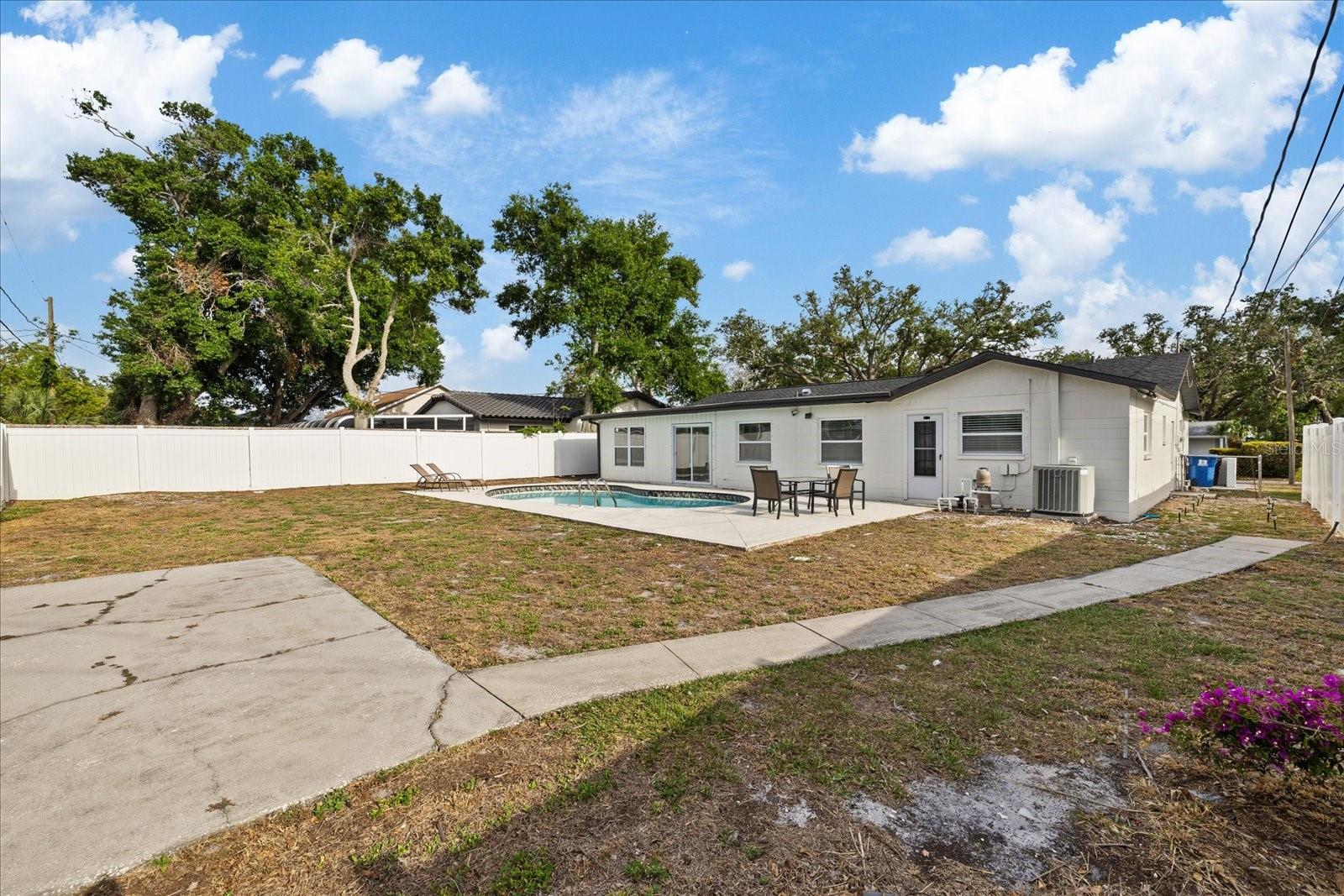 Image 62 of 70 For 2461 69th Avenue S