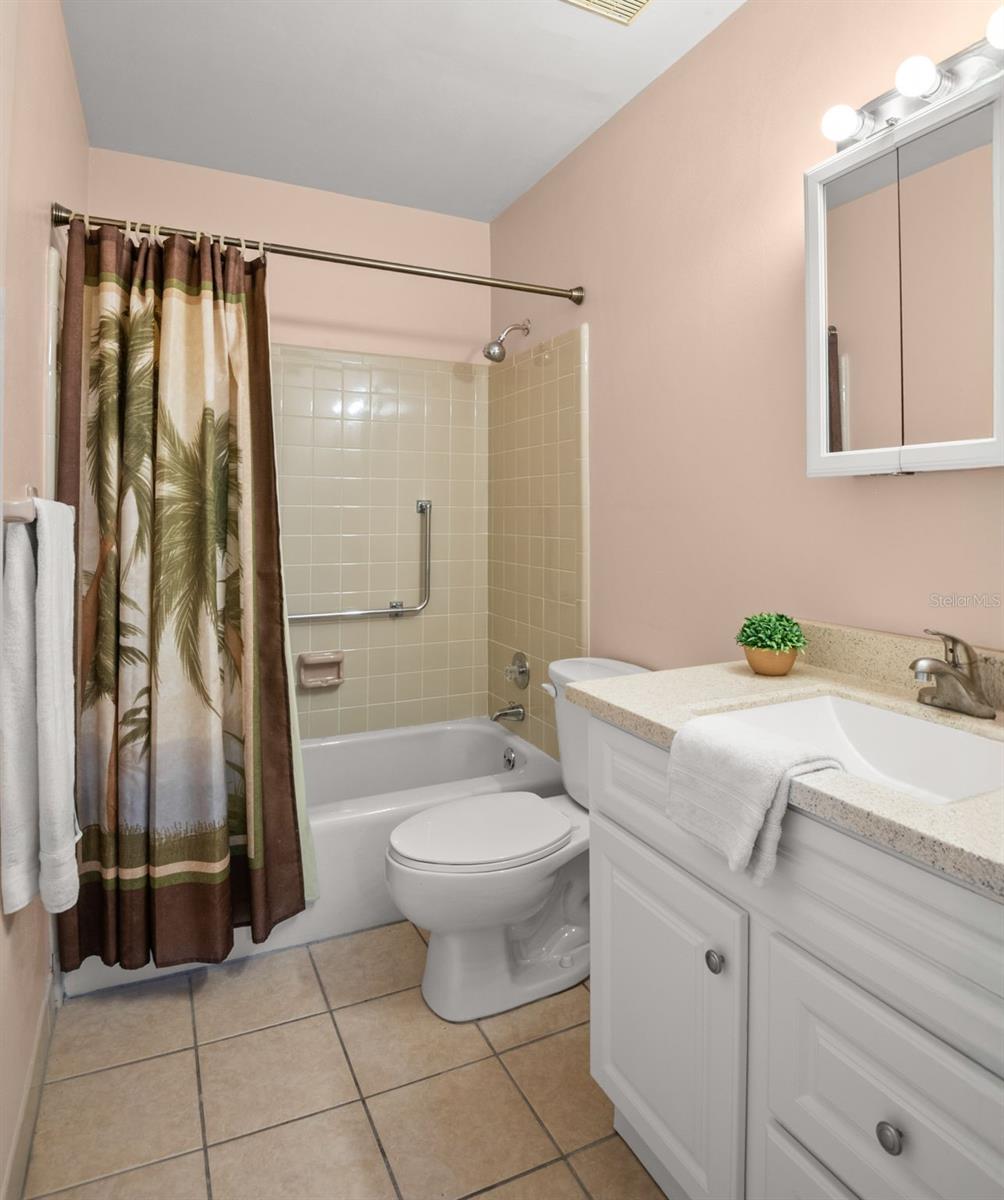 Image 22 of 60 For 883 Sky Loch Drive S