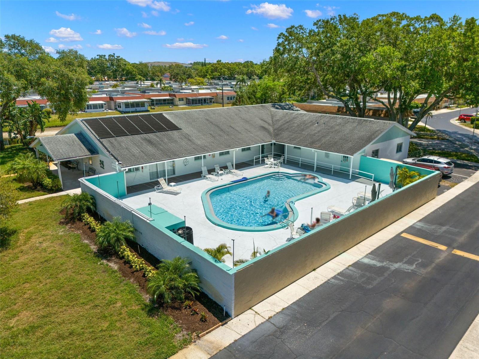 Image 35 of 60 For 883 Sky Loch Drive S