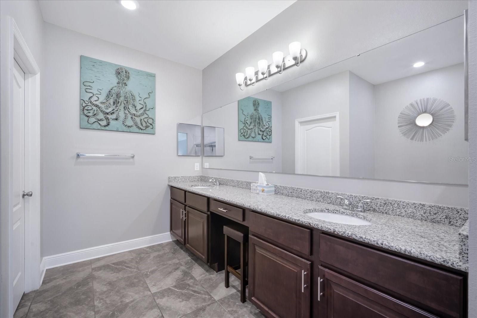 Image 13 of 22 For 7501 37th Avenue E