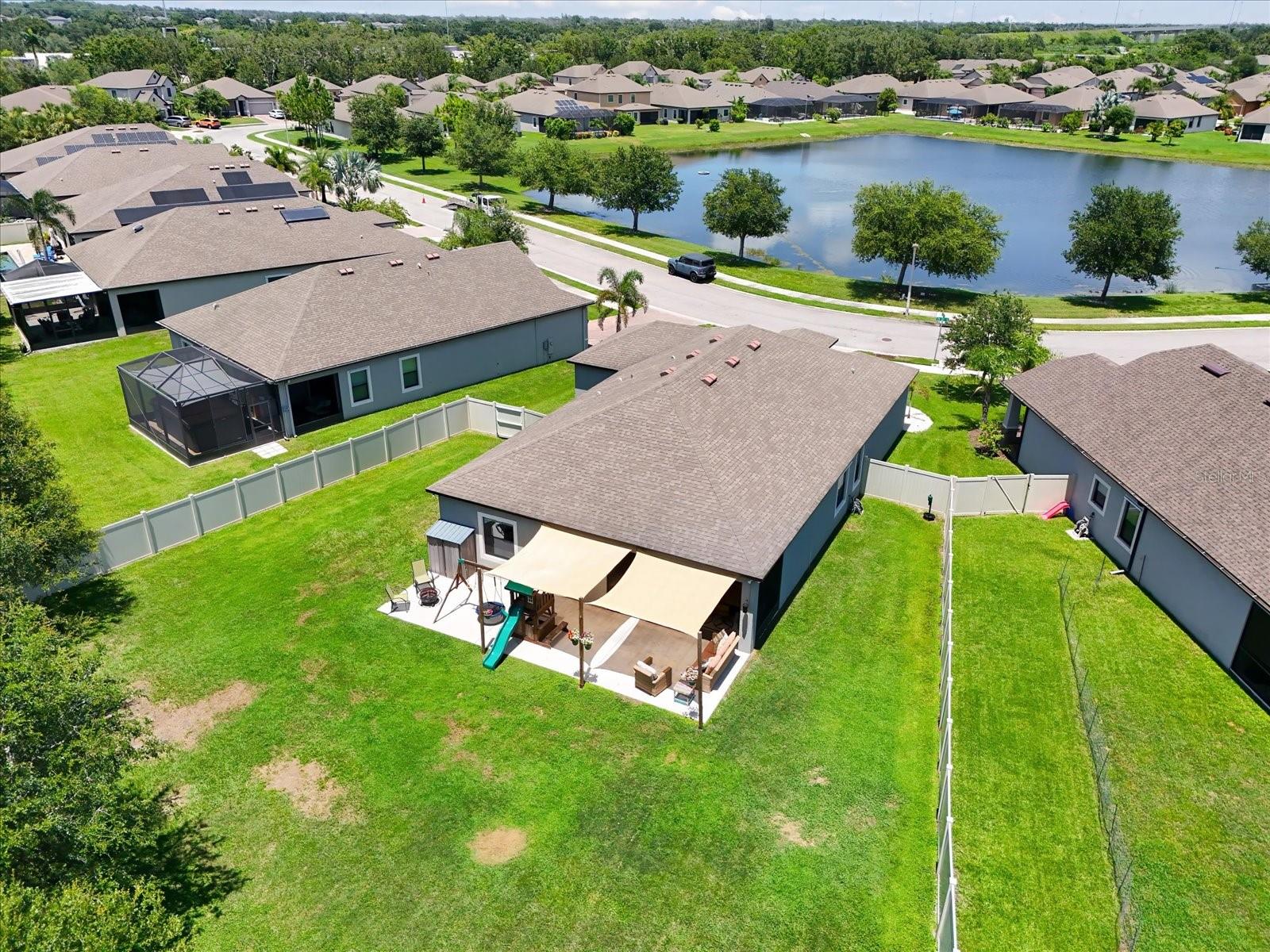 Image 4 of 22 For 7501 37th Avenue E