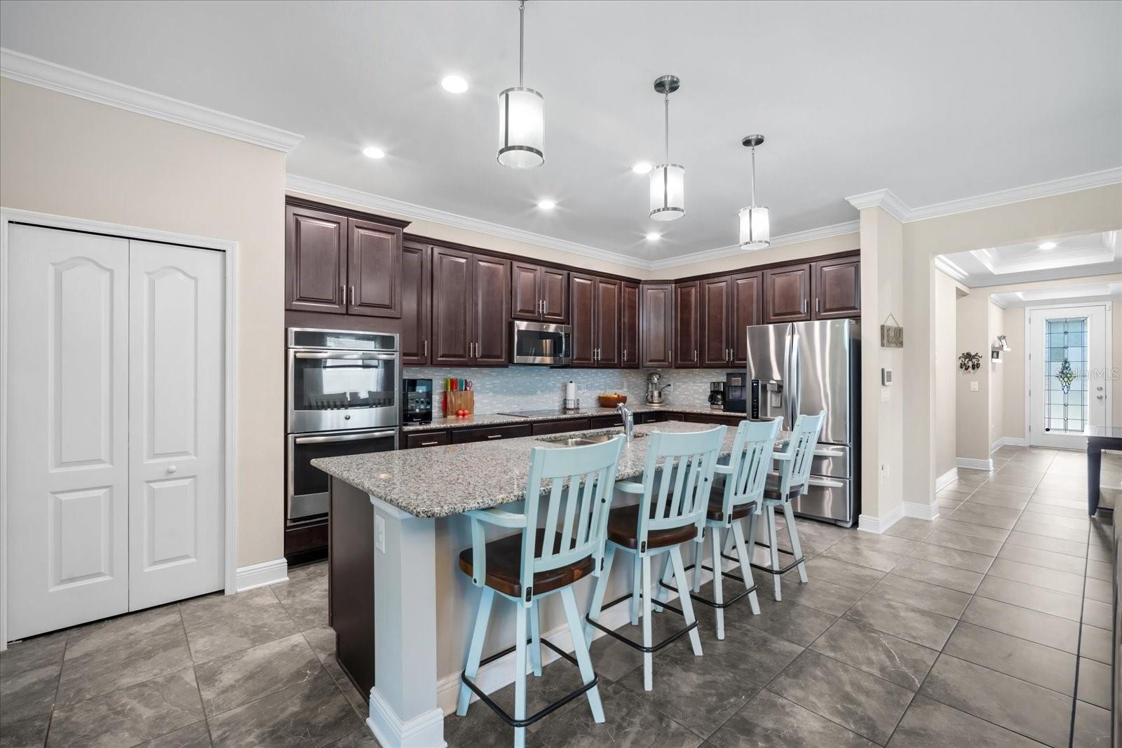 Image 6 of 22 For 7501 37th Avenue E