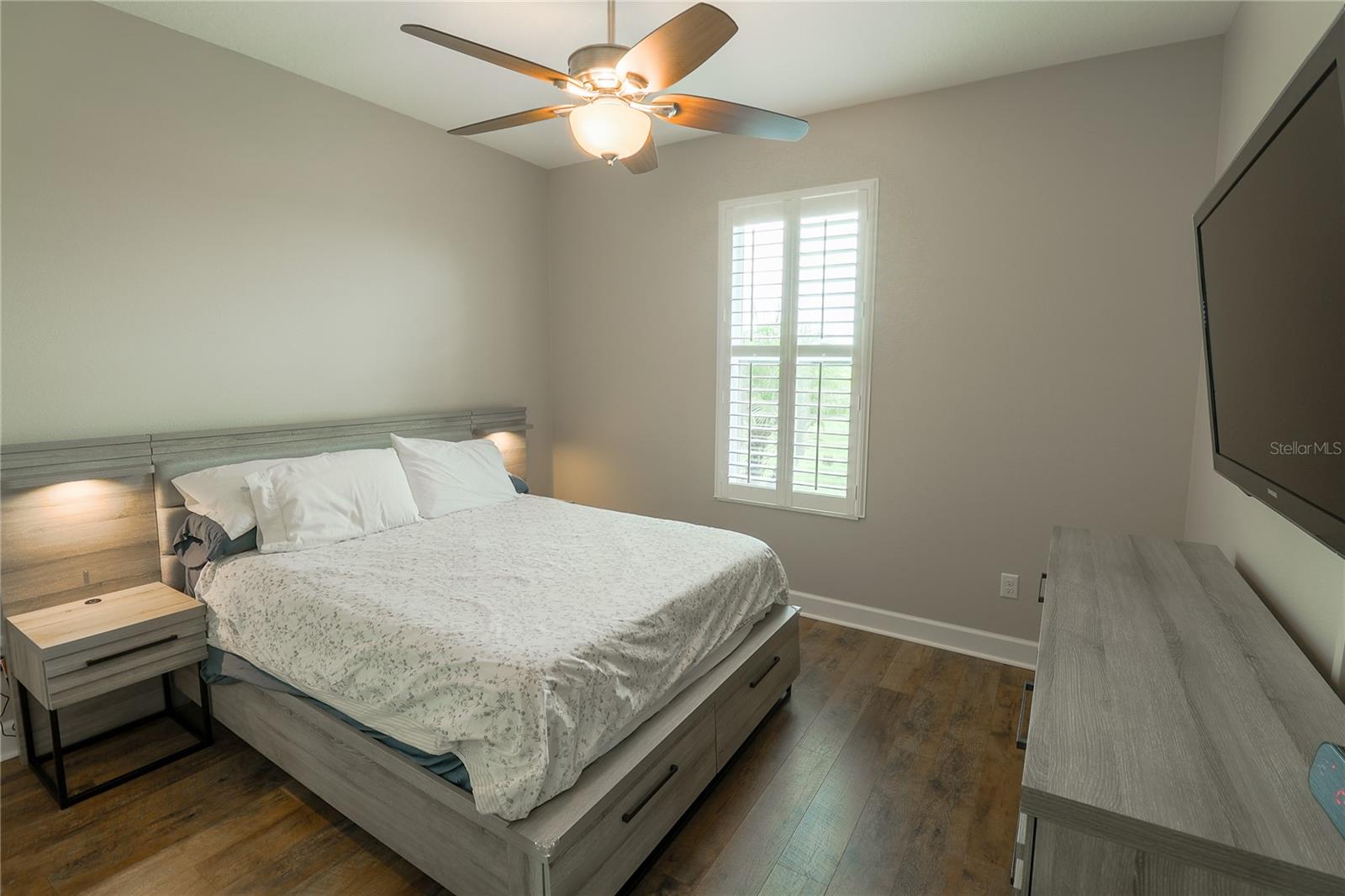 Image 22 of 42 For 5054 Lake Toscana Drive