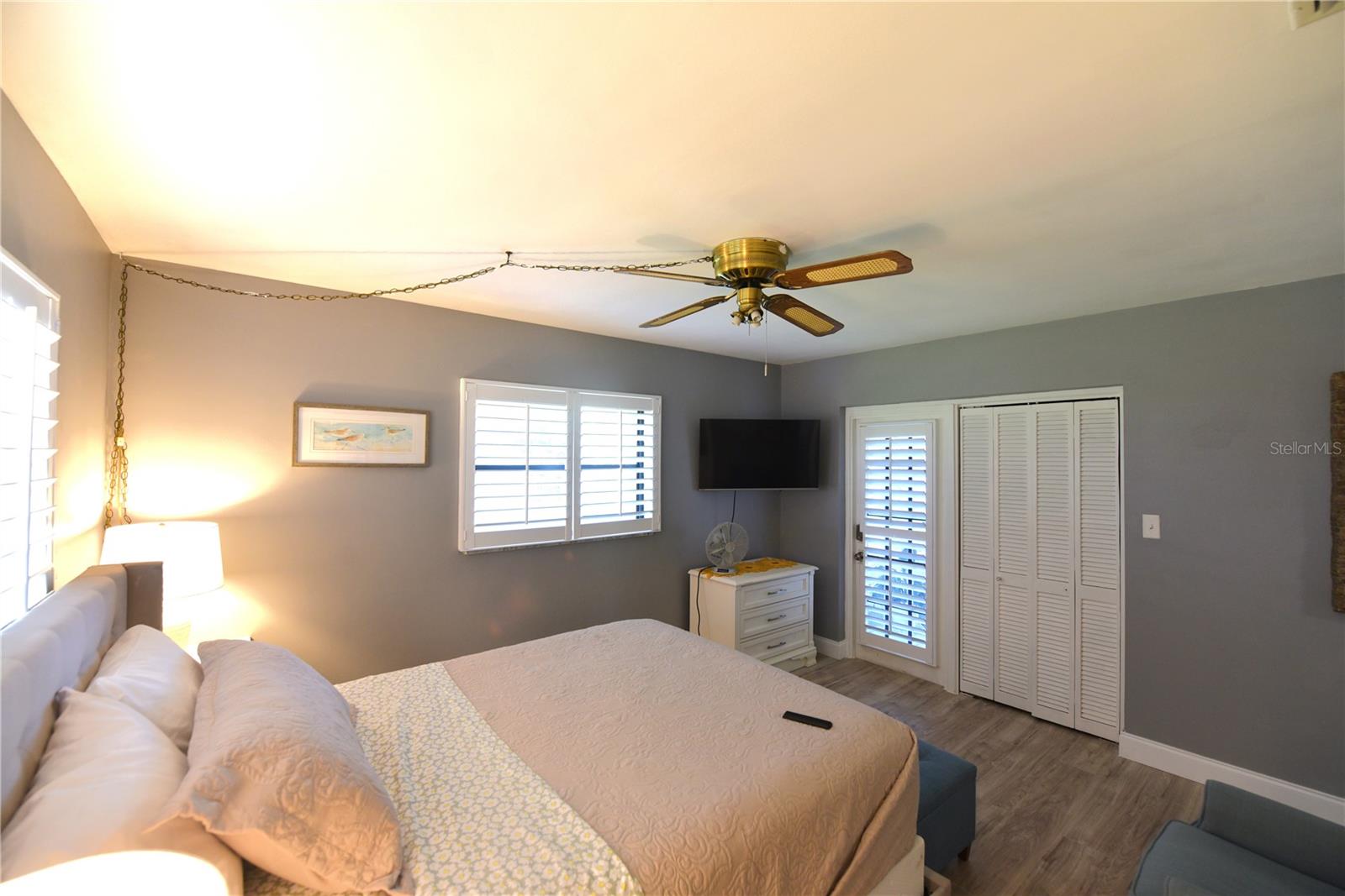 Image 34 of 55 For 1717 Faulds Road S