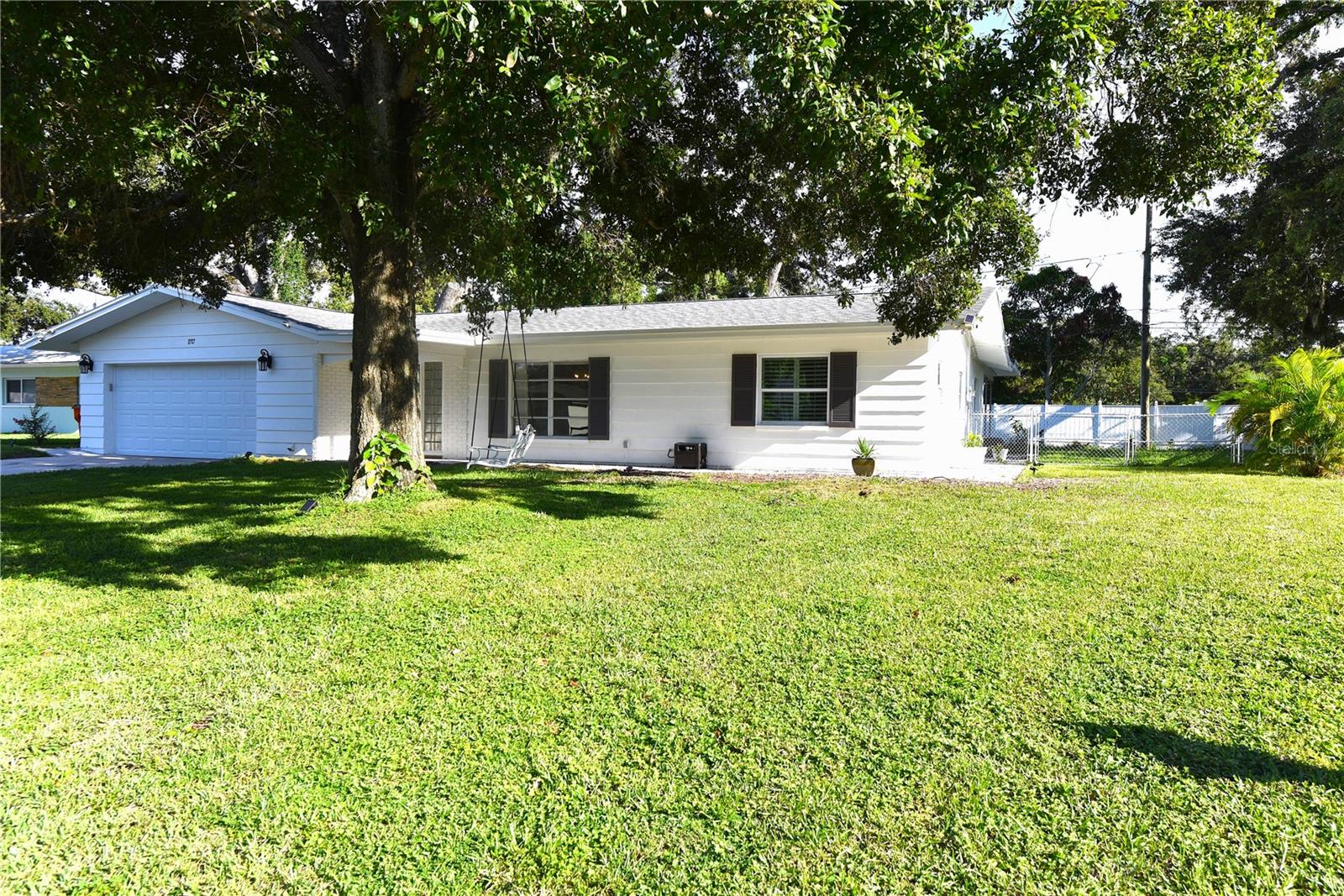Image 9 of 55 For 1717 Faulds Road S