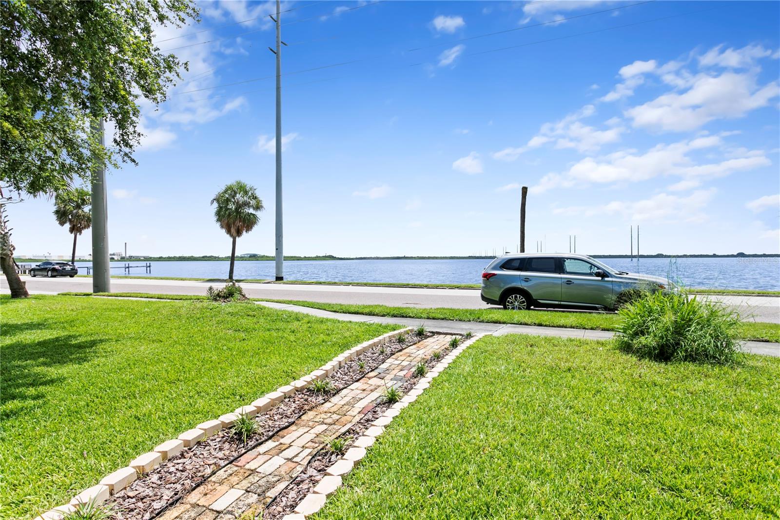 Image 22 of 22 For 1301 Bermuda Boulevard A
