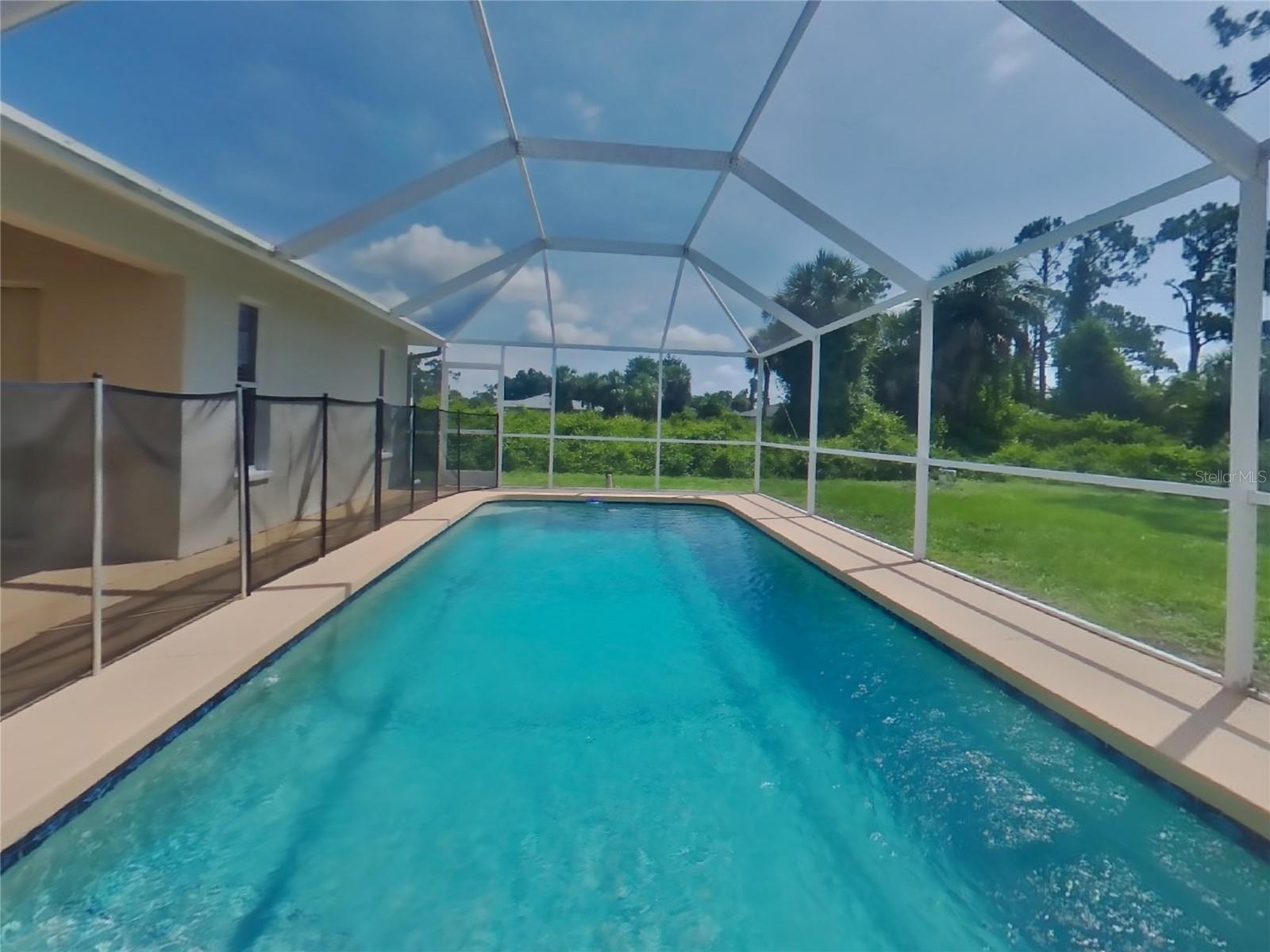 Image 18 of 20 For 2740 Begonia Terrace