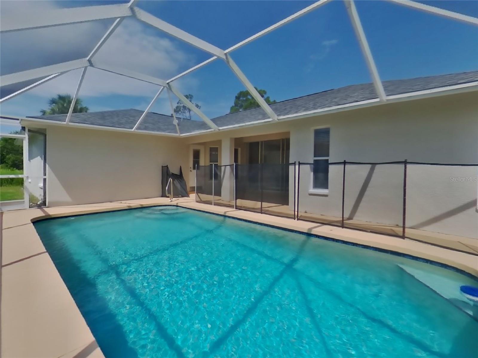 Image 19 of 20 For 2740 Begonia Terrace