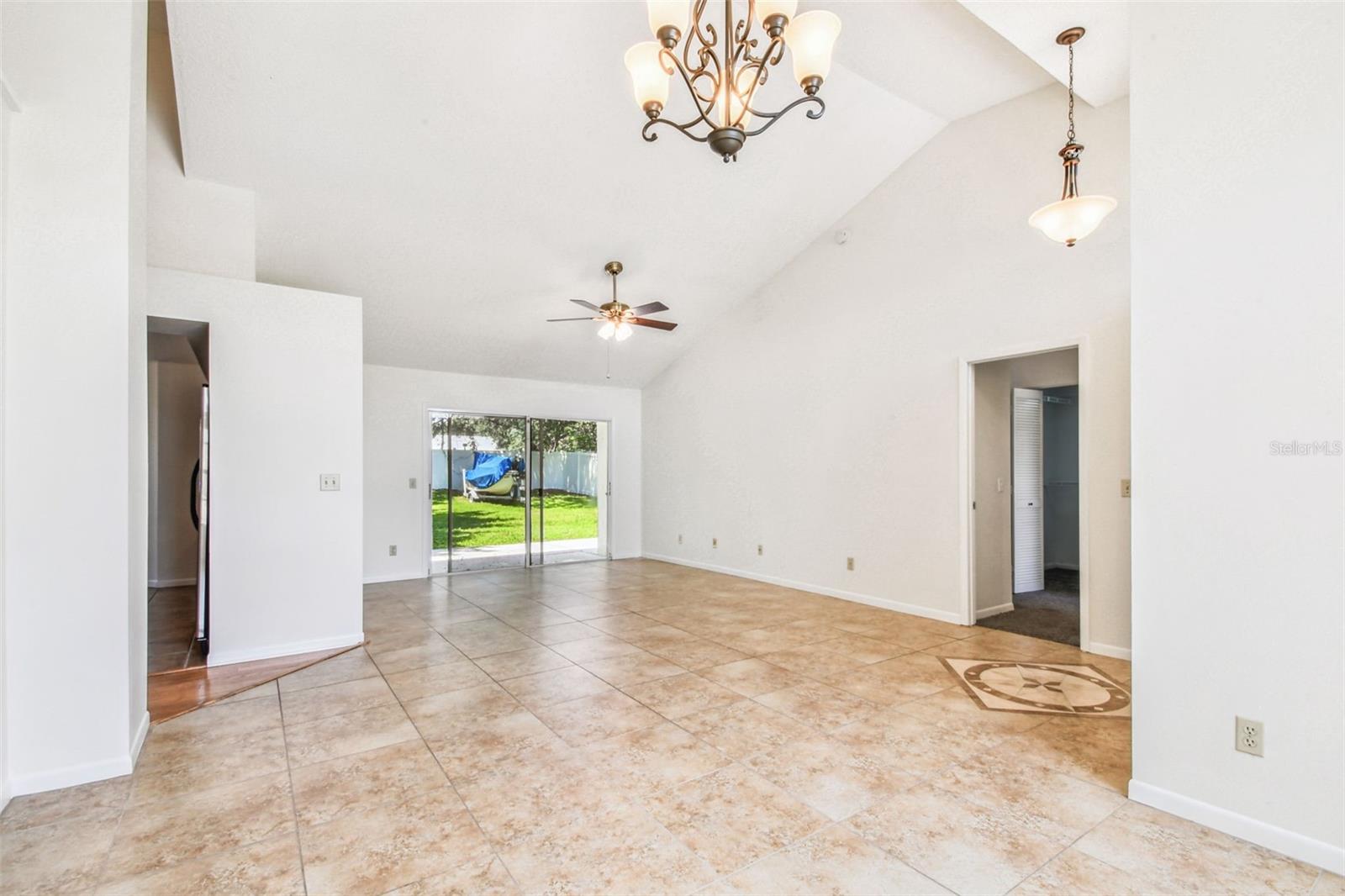 Image 10 of 72 For 10320 Ashley Oaks Drive