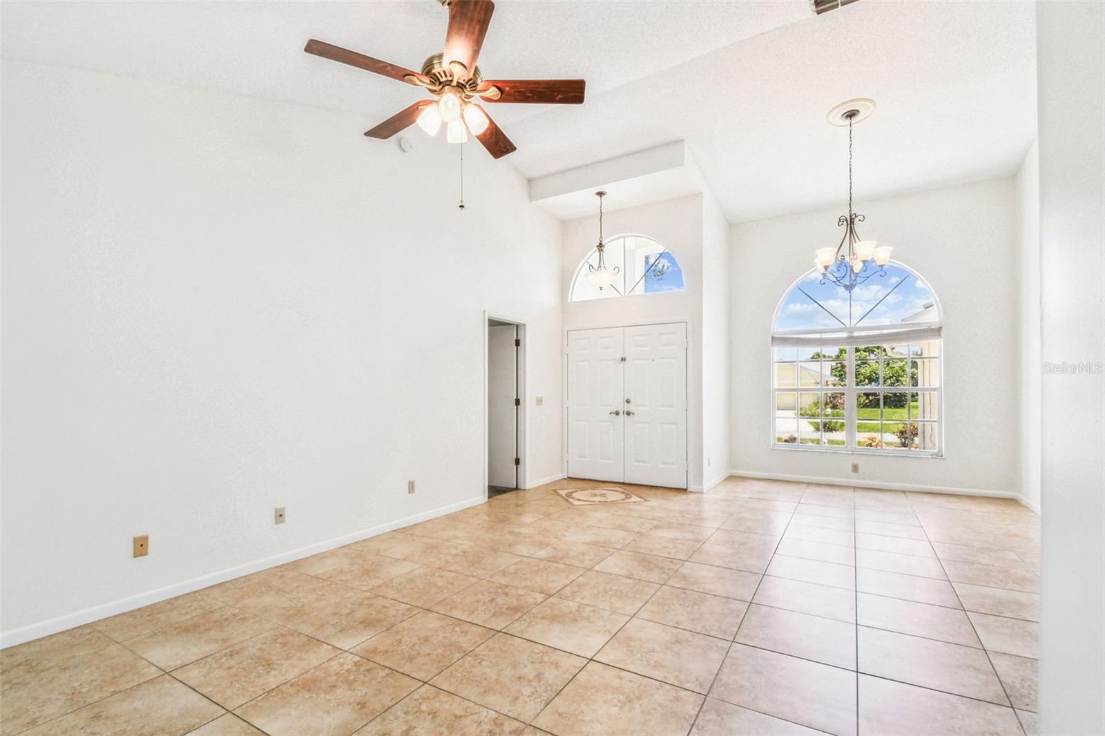Image 11 of 72 For 10320 Ashley Oaks Drive