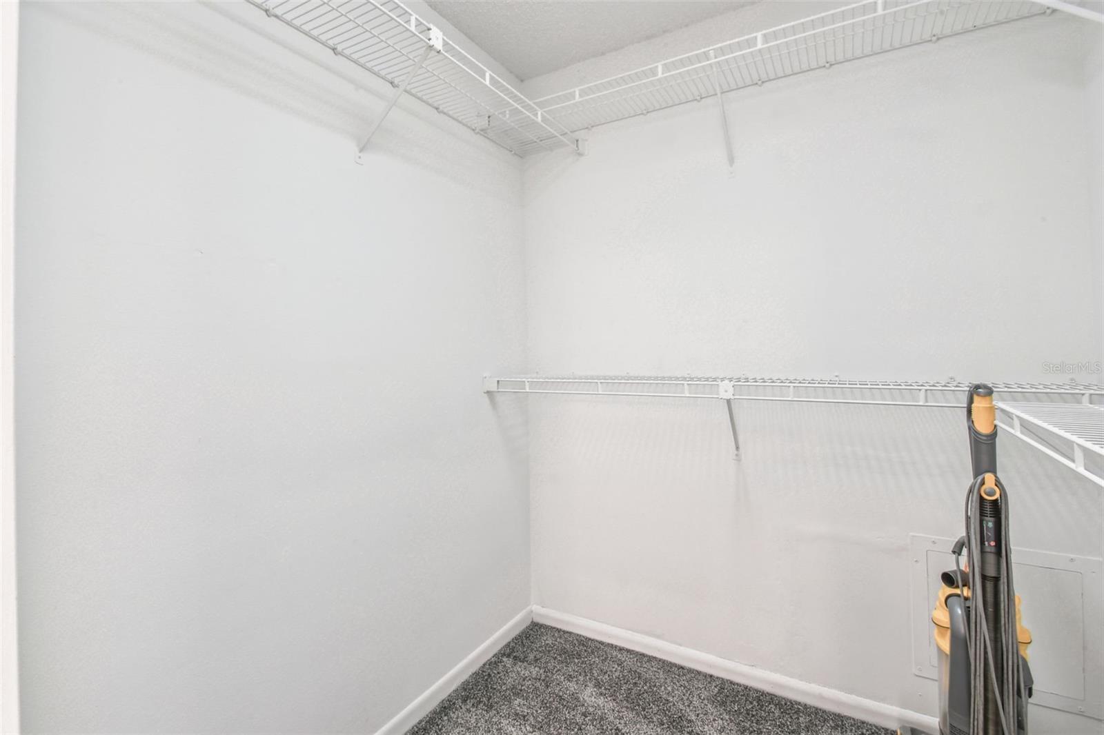 Image 17 of 72 For 10320 Ashley Oaks Drive