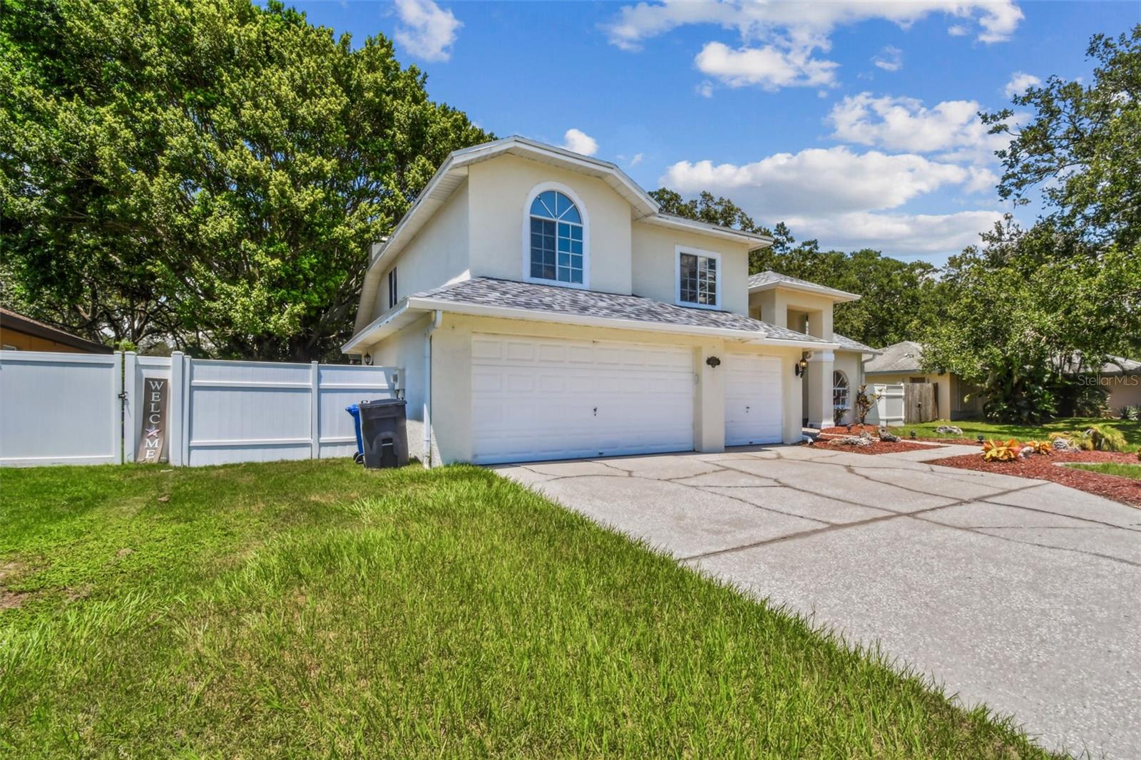 Image 4 of 72 For 10320 Ashley Oaks Drive