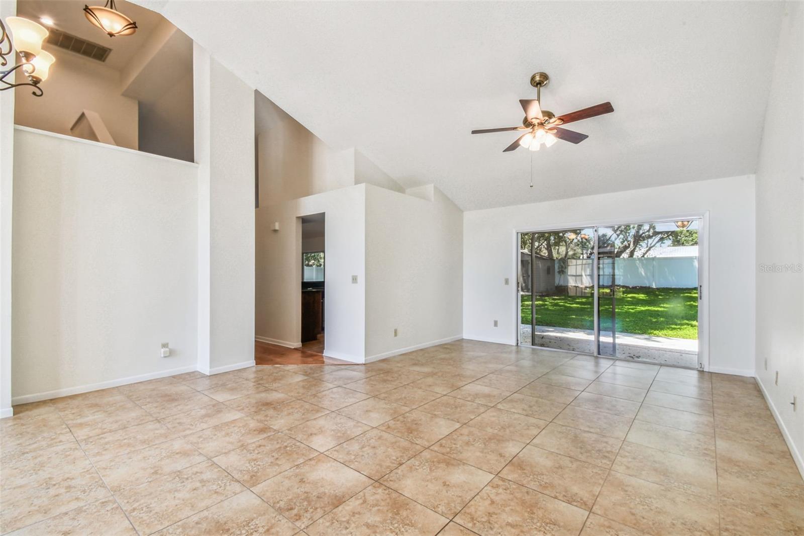 Image 9 of 72 For 10320 Ashley Oaks Drive