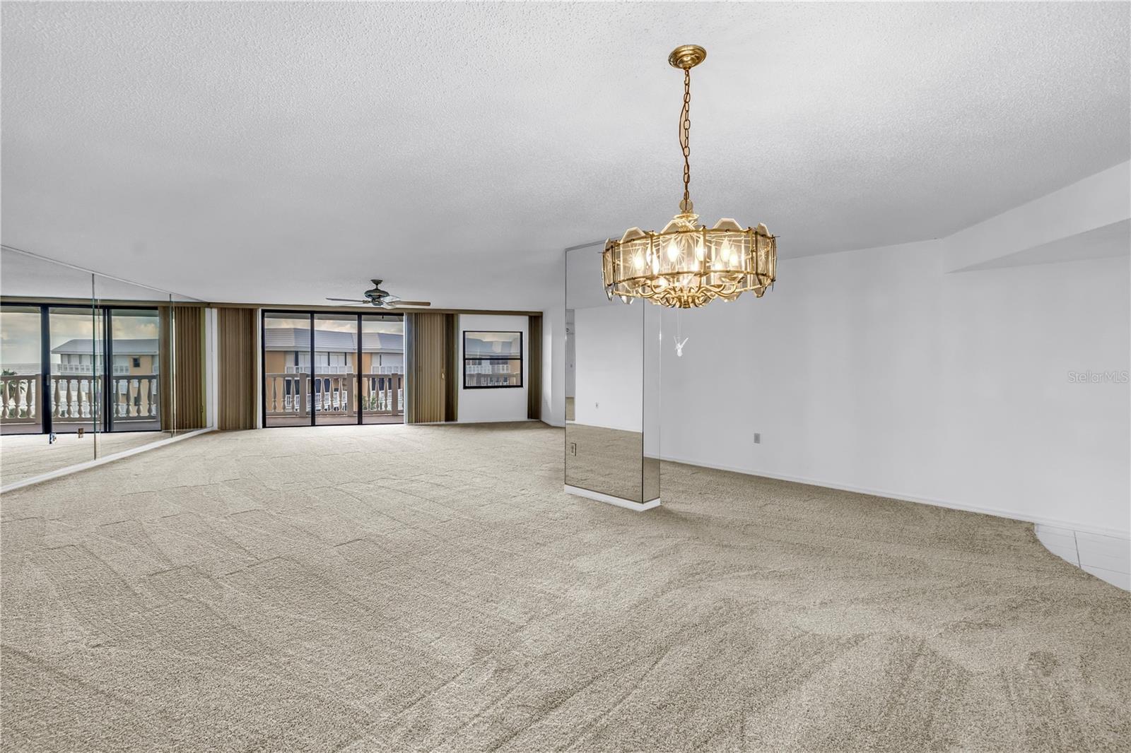 Image 11 of 50 For 6600 Sunset Way  508