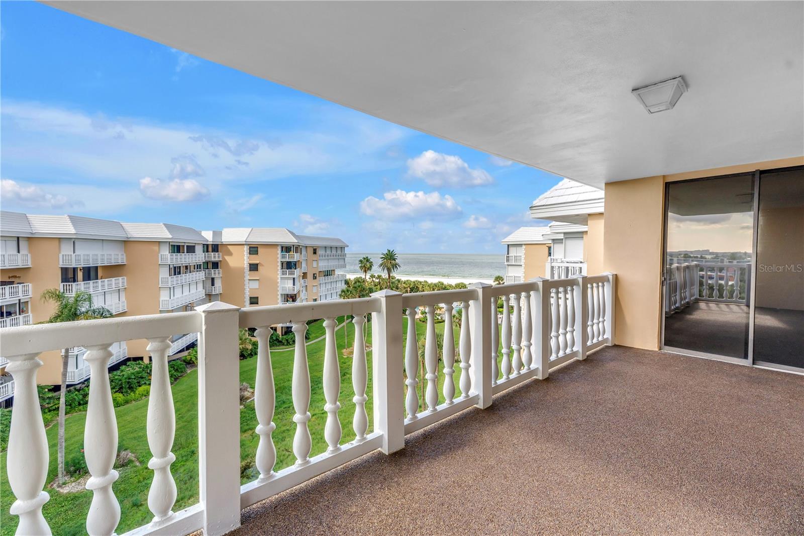 Image 16 of 50 For 6600 Sunset Way  508