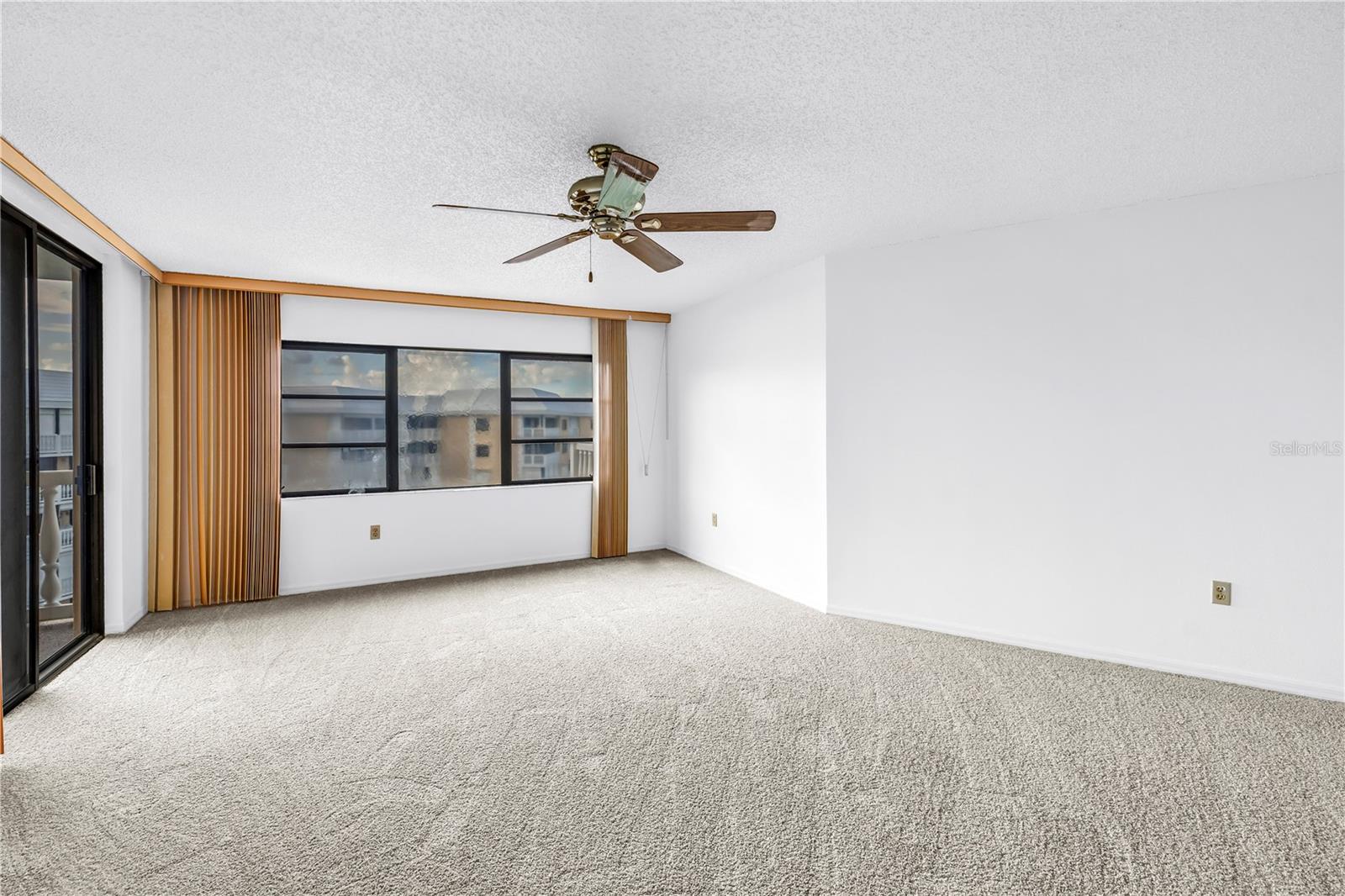 Image 21 of 50 For 6600 Sunset Way  508