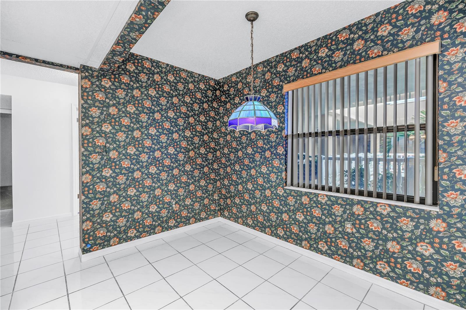 Image 7 of 50 For 6600 Sunset Way  508