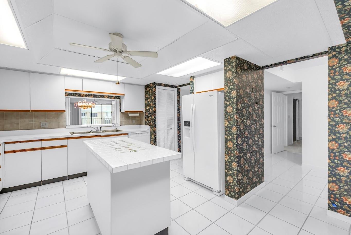 Image 8 of 50 For 6600 Sunset Way  508