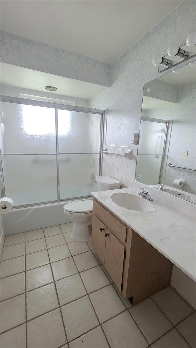 Image 11 of 17 For 3538 Fairview Drive