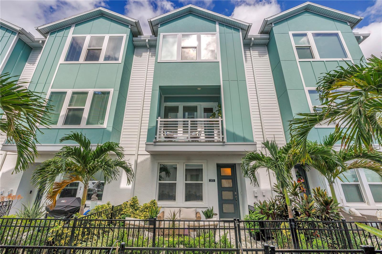 Details for 2873 1st Avenue S, ST PETERSBURG, FL 33712