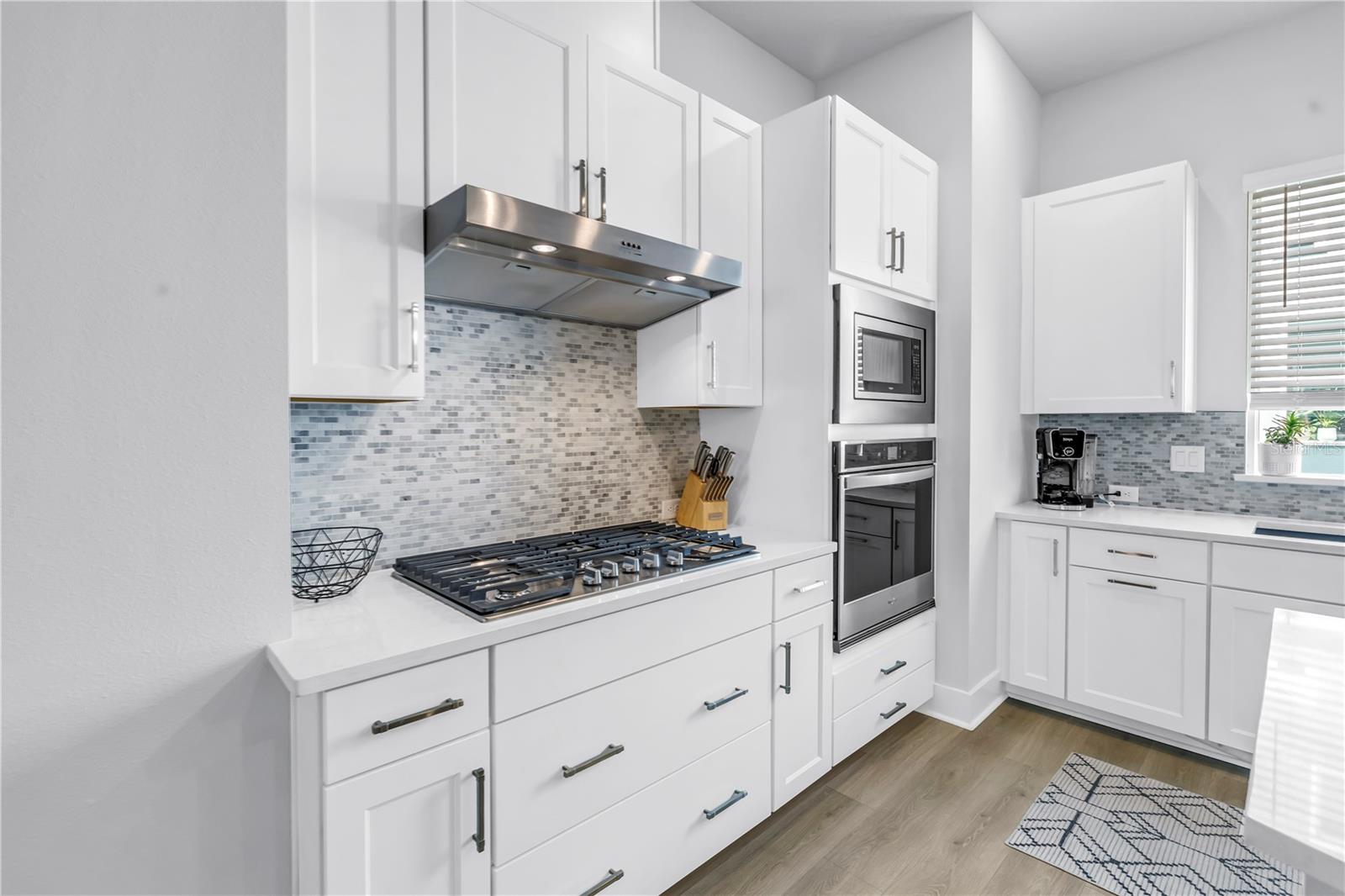 Image 19 of 65 For 2873 1st Avenue S