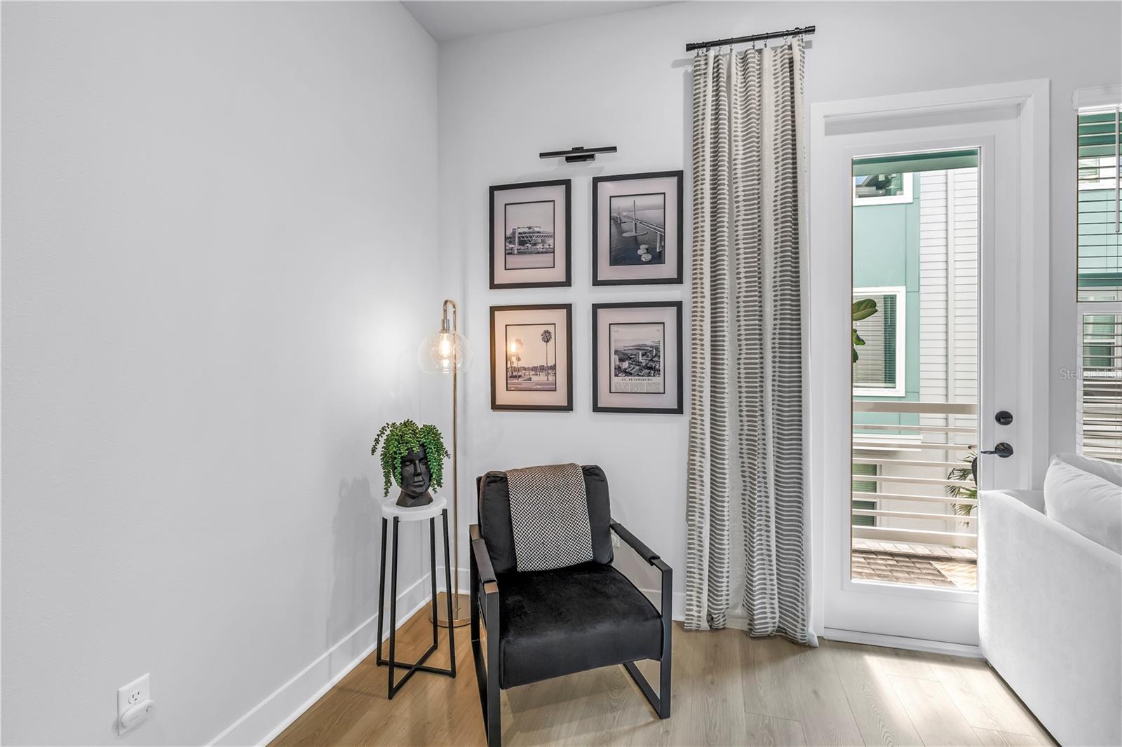 Image 34 of 65 For 2873 1st Avenue S