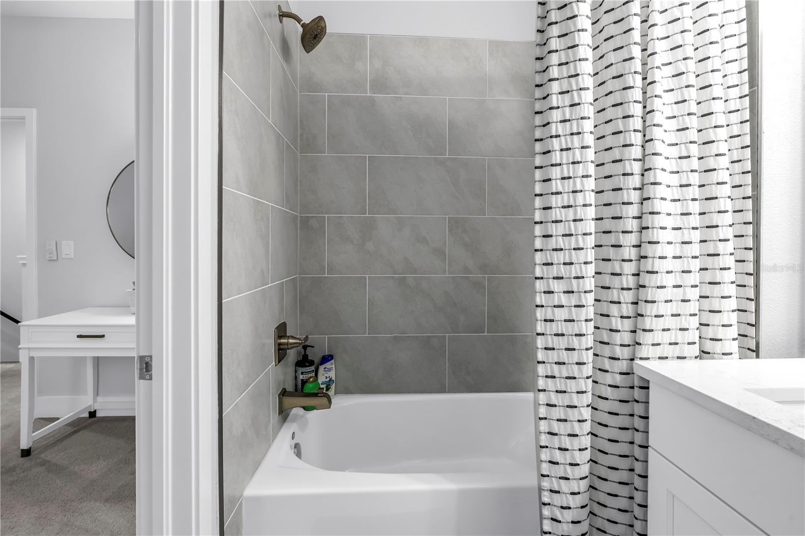Image 43 of 65 For 2873 1st Avenue S