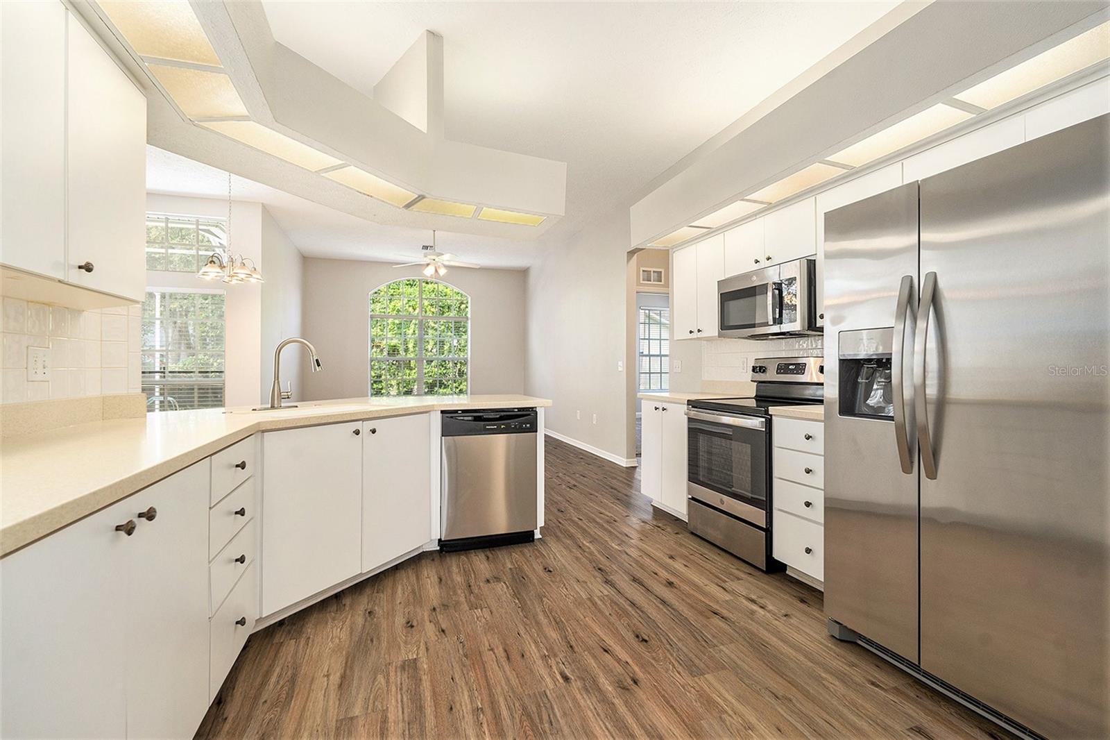 Listing photo id 10 for 12031 Penzance Lane