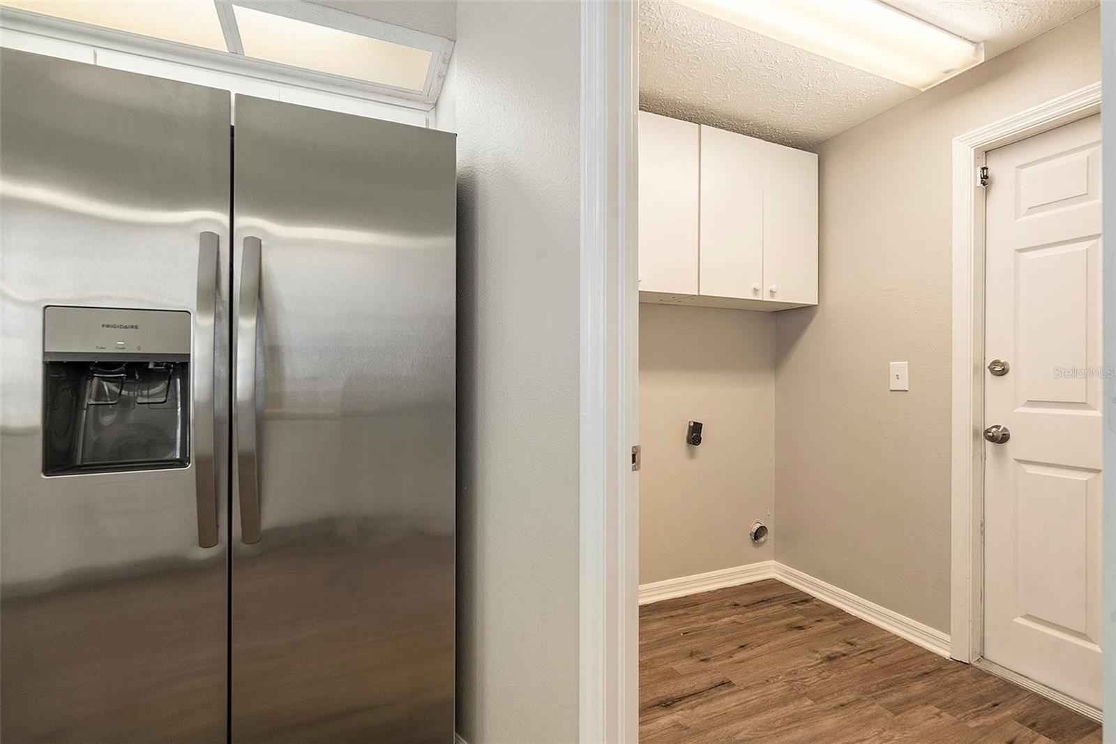 Listing photo id 13 for 12031 Penzance Lane