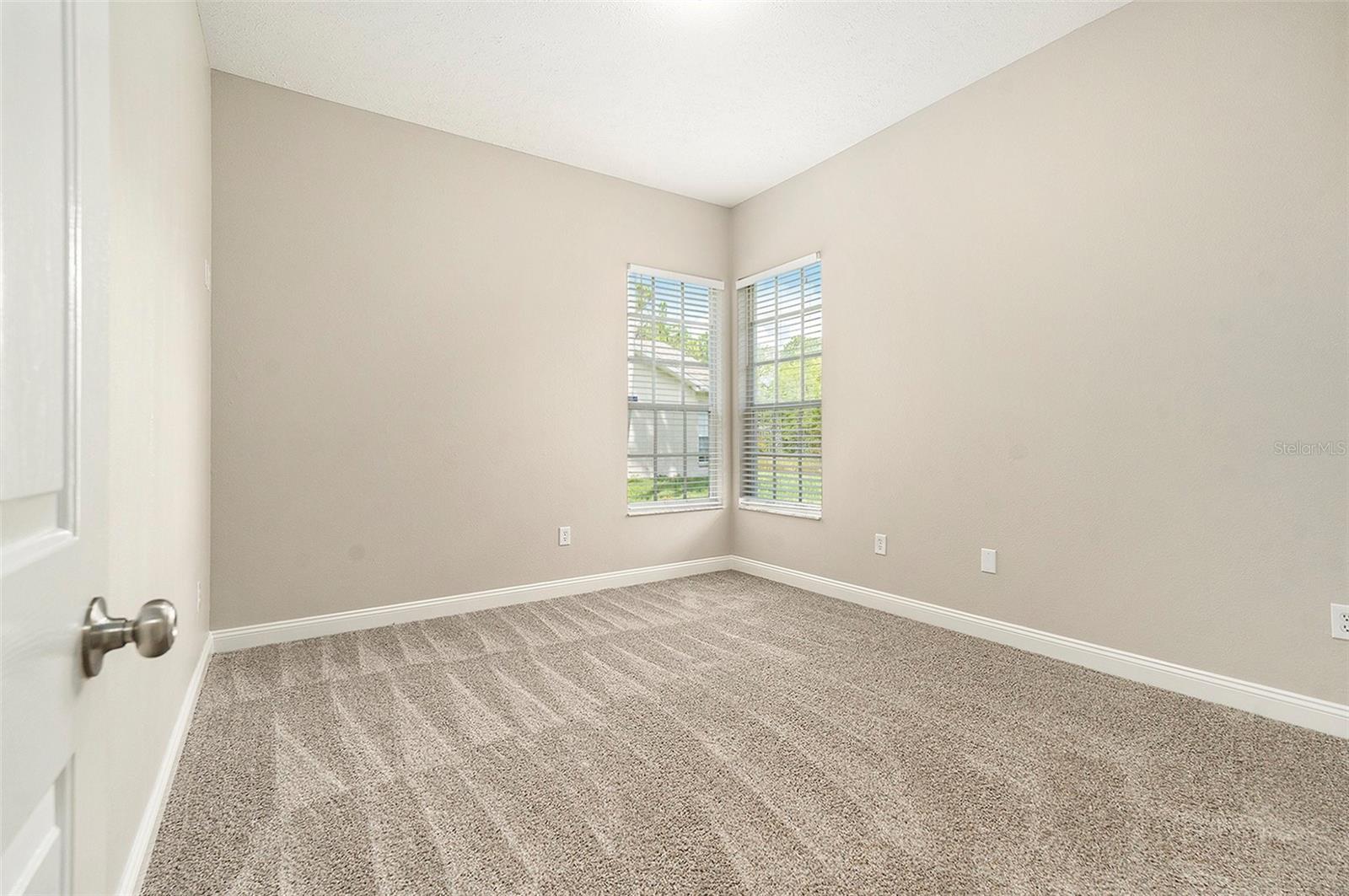 Listing photo id 22 for 12031 Penzance Lane