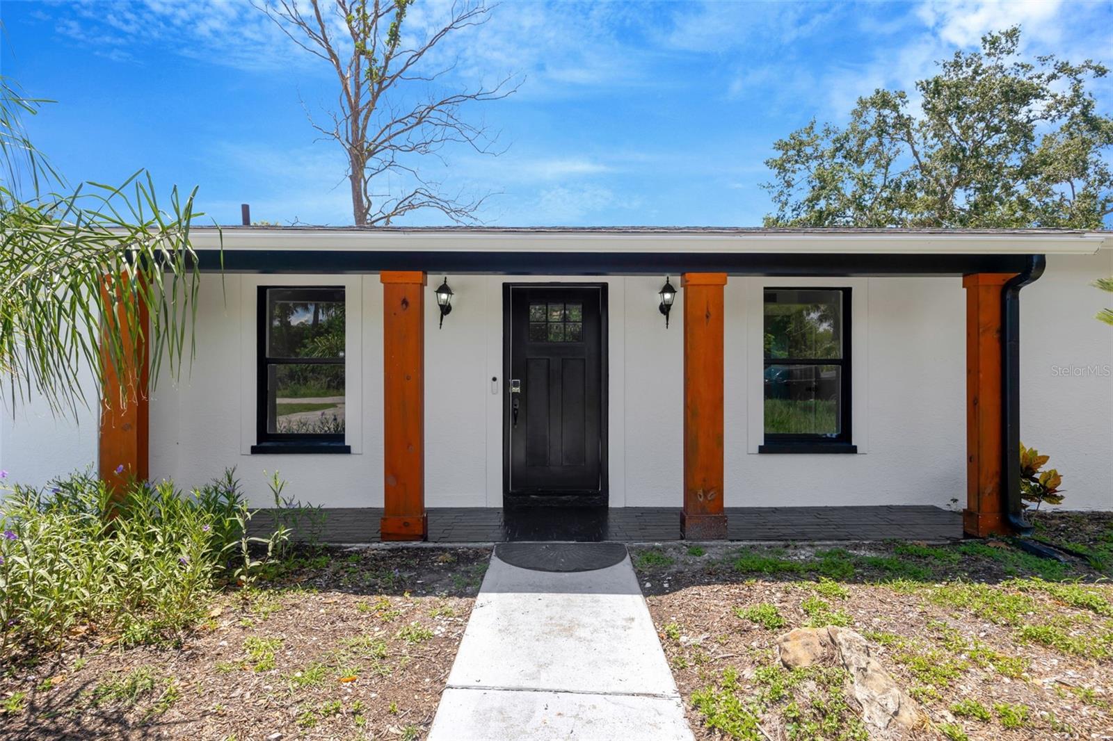 Image 3 of 32 For 9935 River Drive