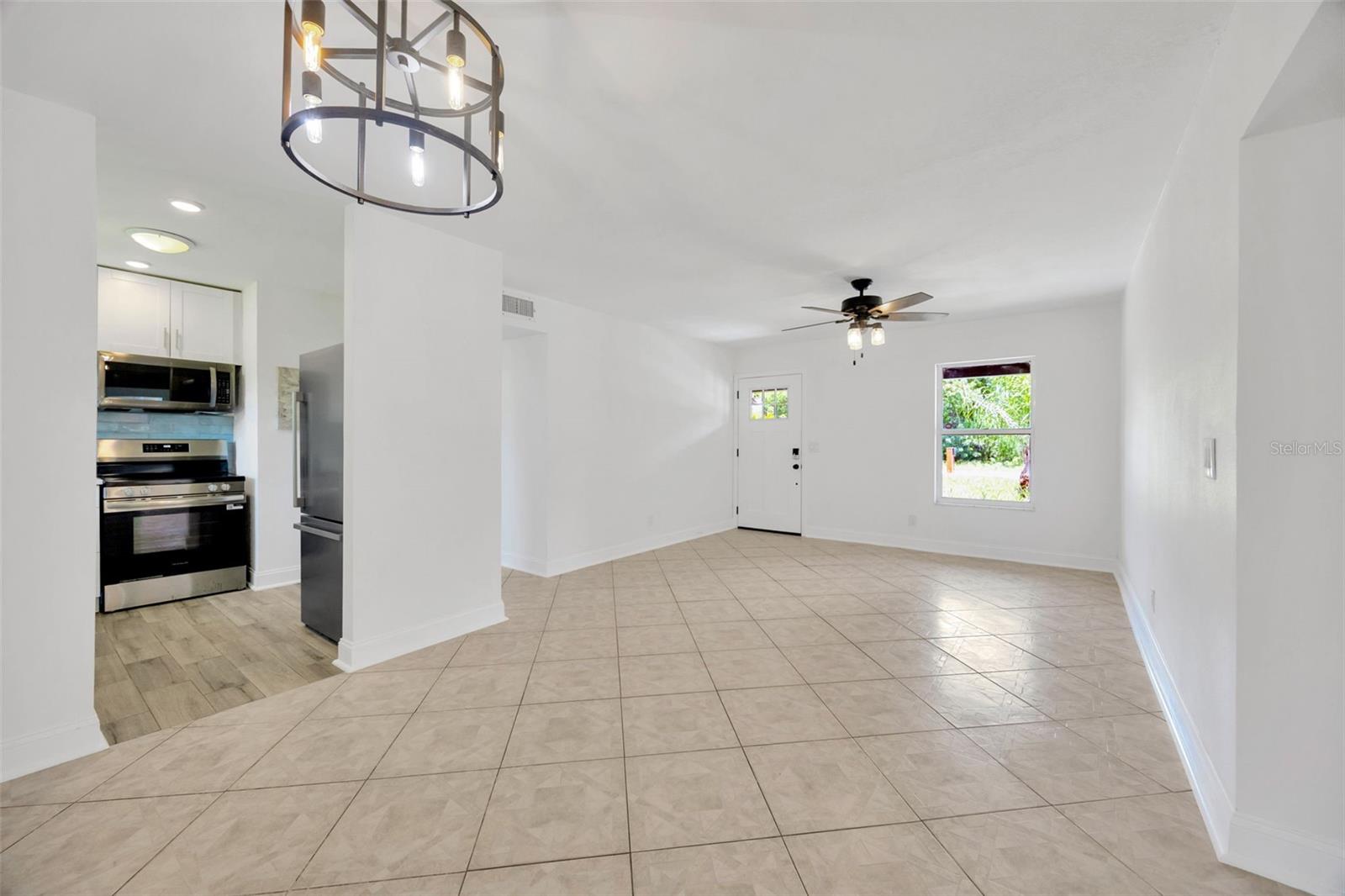 Image 7 of 32 For 9935 River Drive