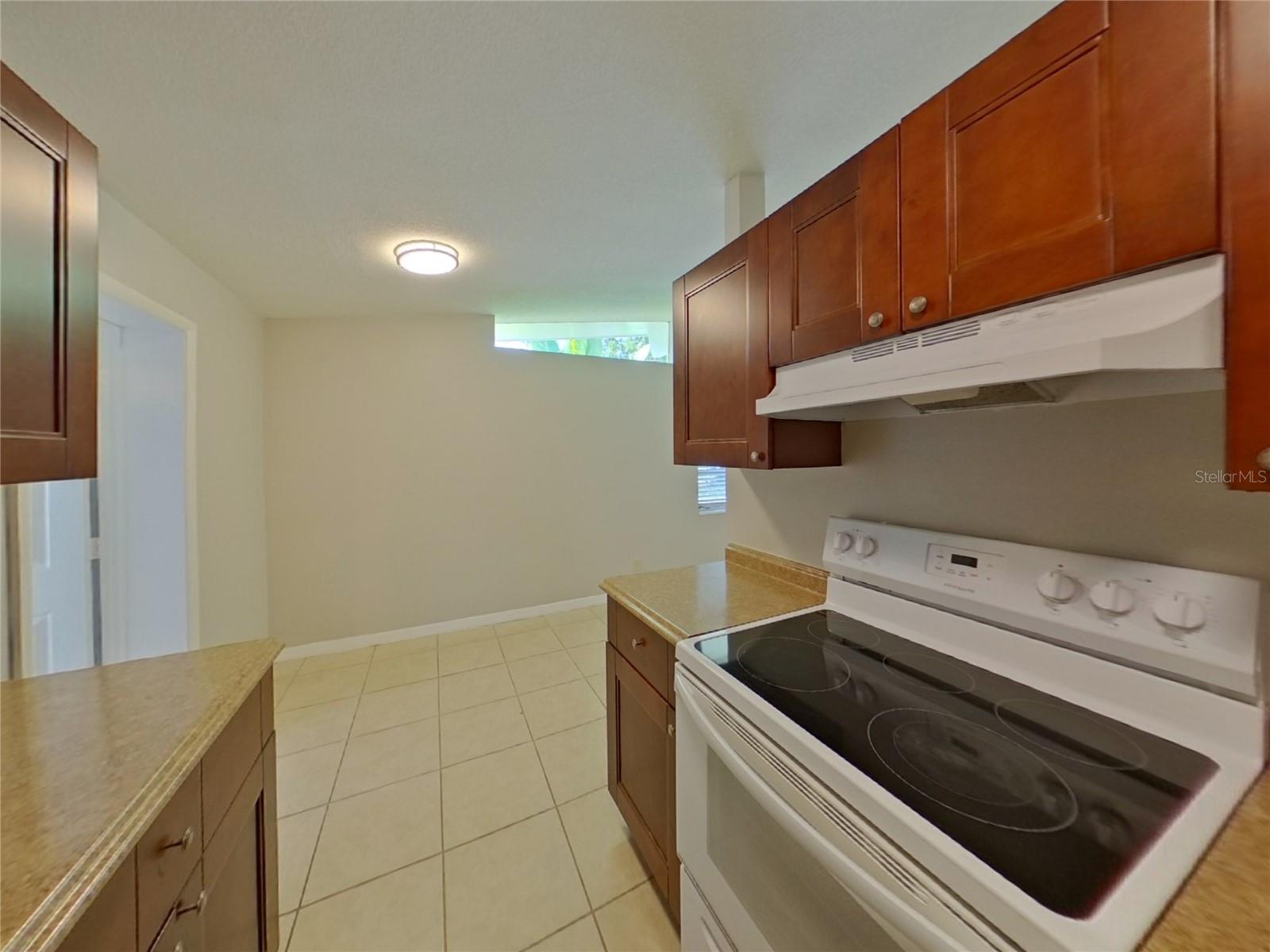 Image 6 of 15 For 2869 Webley Drive