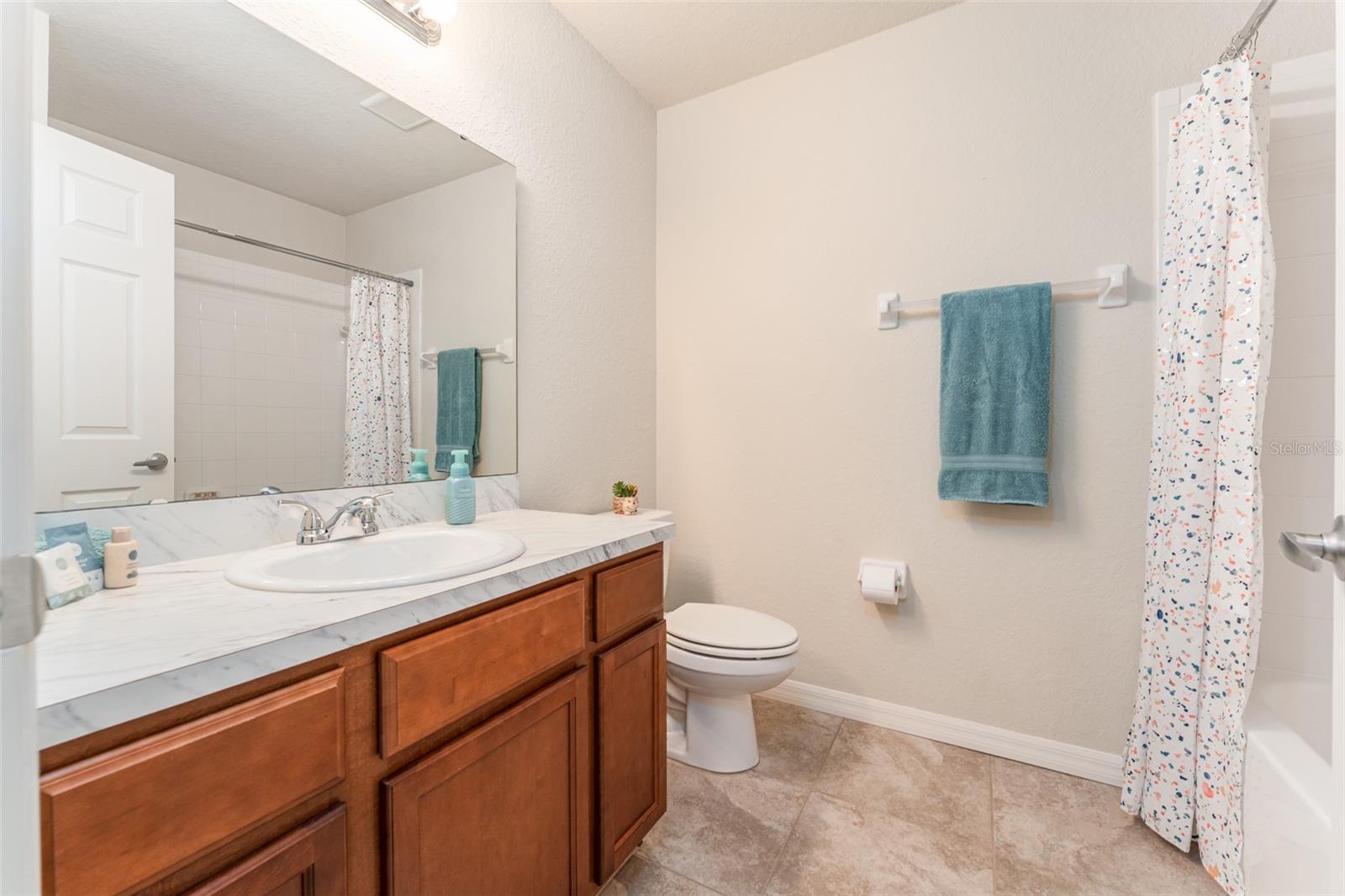 Image 26 of 35 For 212 Woodknoll Place