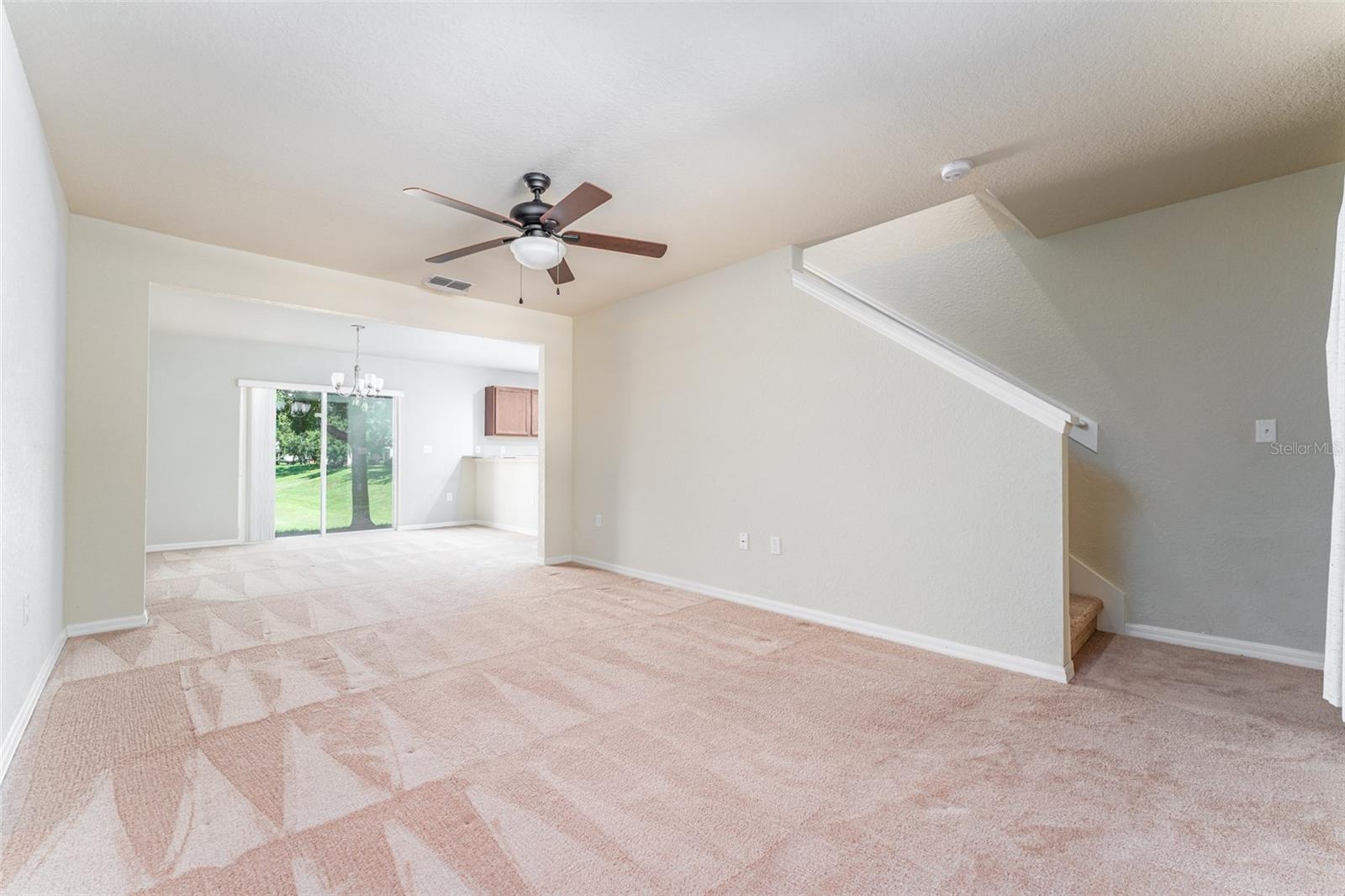 Image 3 of 35 For 212 Woodknoll Place