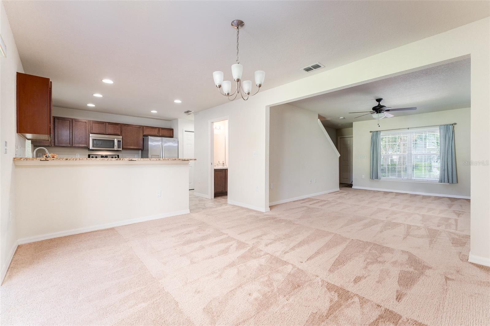 Image 7 of 35 For 212 Woodknoll Place