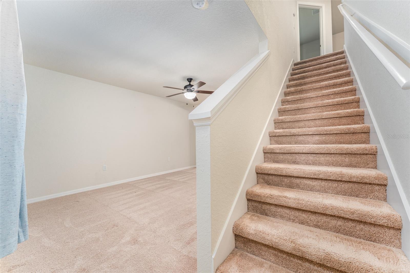 Image 8 of 35 For 212 Woodknoll Place