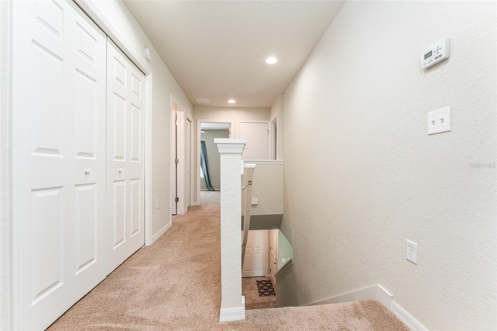 Image 9 of 35 For 212 Woodknoll Place